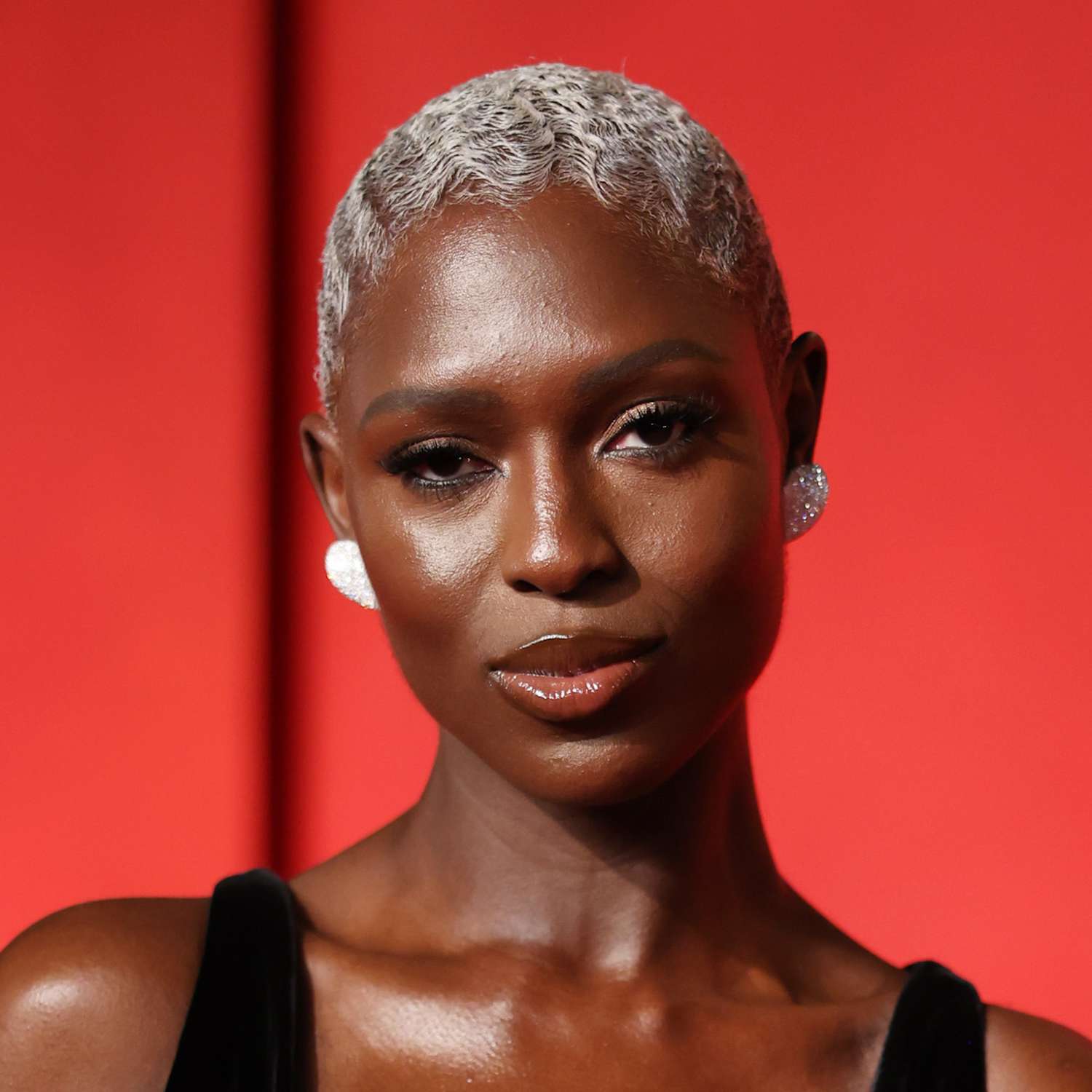 Jodie Turner-Smith attends the Vanity Fair Oscar party in an icy blonde, grown out buzz cut